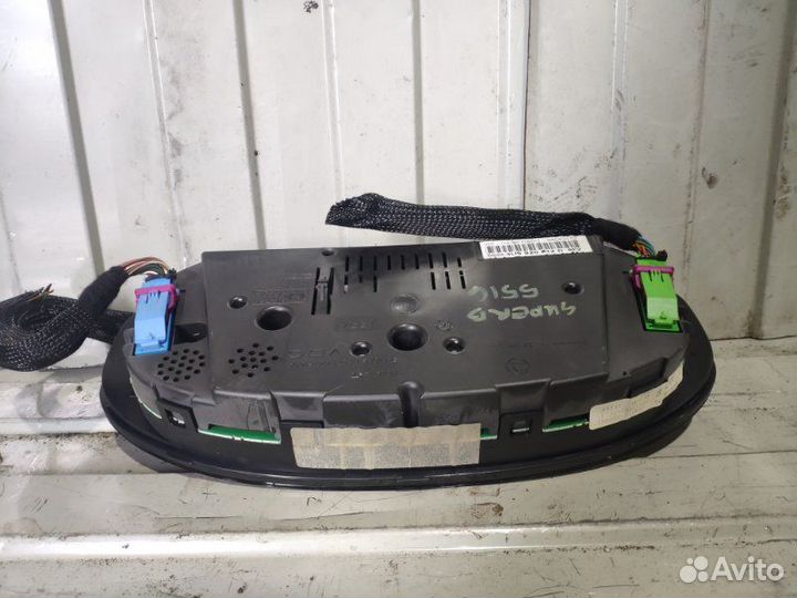 Панель приборов Щиток Skoda Superb седан