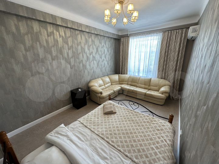 1-к. квартира, 40 м², 1/3 эт.