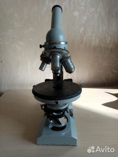 Микроскоп и детали