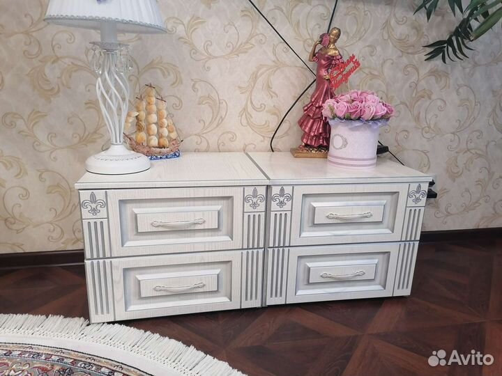 Туалетный столик с зеркалом бу