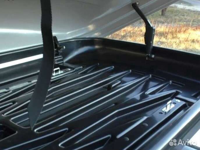 Багажник на крышу автомобиля (автобокс)