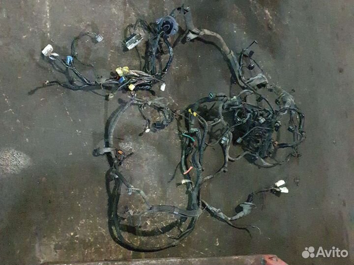 Подкапотная проводка с блоком митсубиси лансер 9