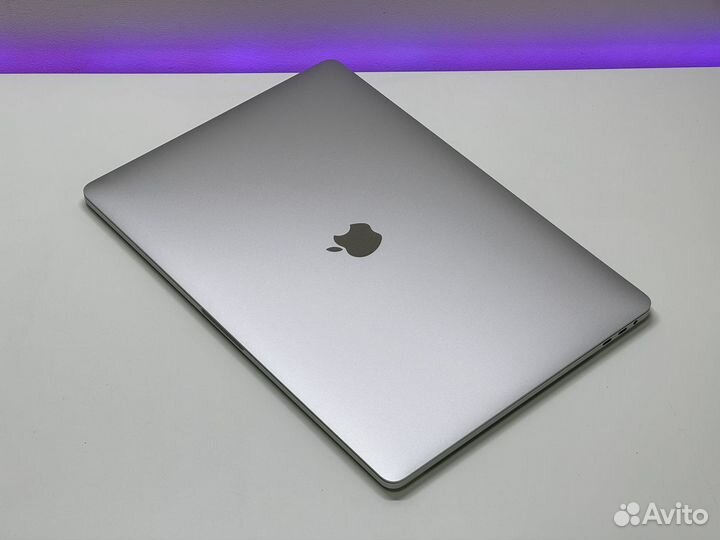 MacBook Pro 15 i7/16/256 65 циклов