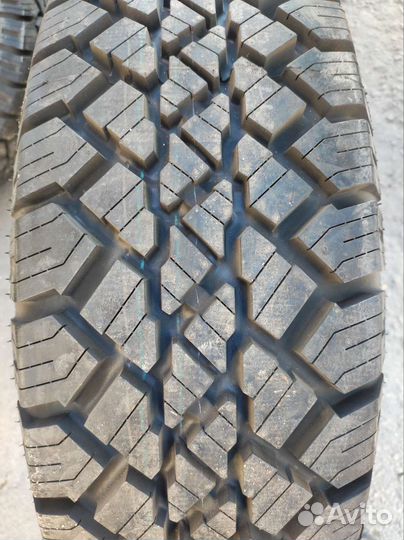 GT Radial Adventuro A/T 30/9.5 R15 104S