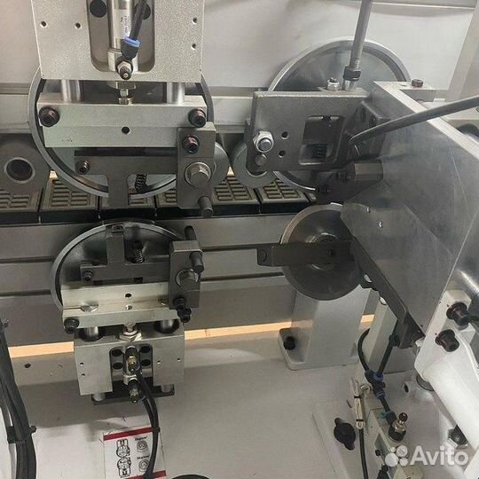 Кромкооблицовочный станок WT EdgeMatic 400 PRO