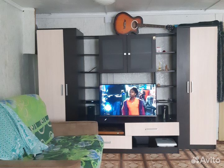 Стенка в гостиную под тв