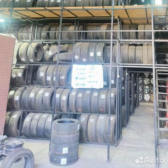 Kumho Majesty Solus KU50 225/55 R17 97V