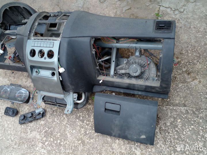 Торпедо УАЗ патриот