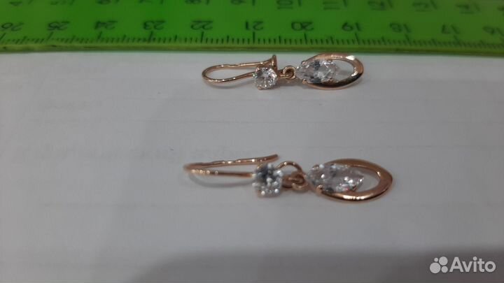 Золотые серьги