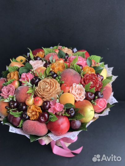 Букет из фруктов съедобных цветов для учителя