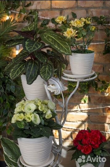 Подставка для цветов напольная металлическая