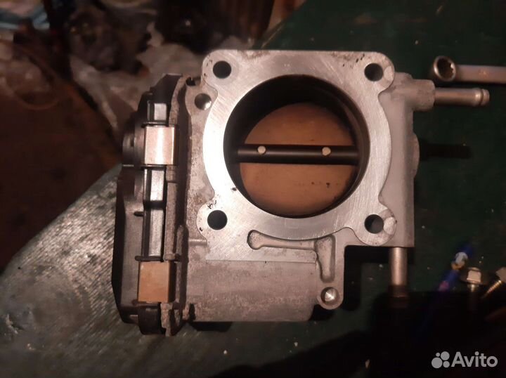 Дроссельная заслонка Subaru Legacy BP5 EJ204