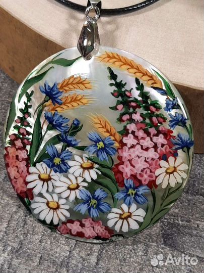 Подвеска перламутровая 