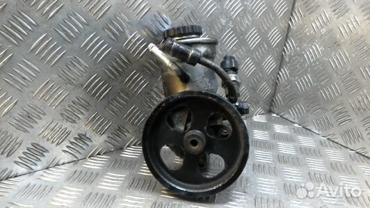 Насос гу дизельный toyota avensis T25 (89U17BT01)