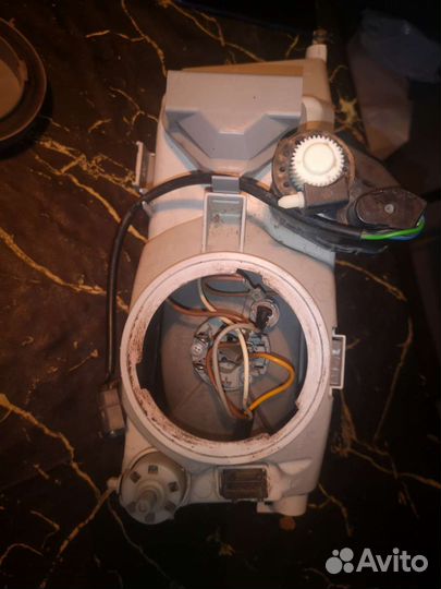 Фара левая Saab 9000