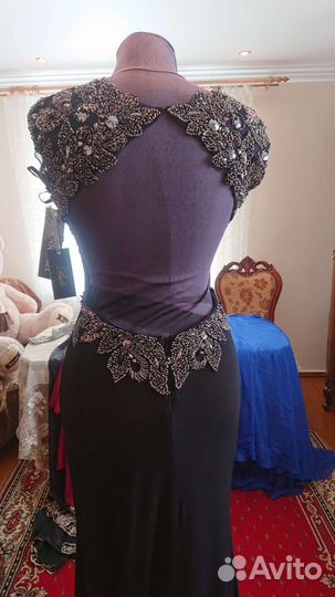 Вечернее платье