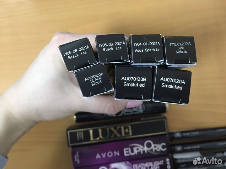 Декоративная косметика Avon