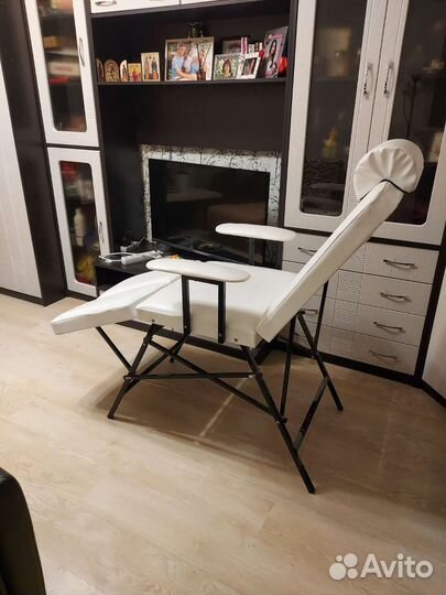 Педикюрное кресло (косметологическое)