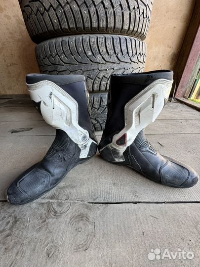 Мотоботы dainese