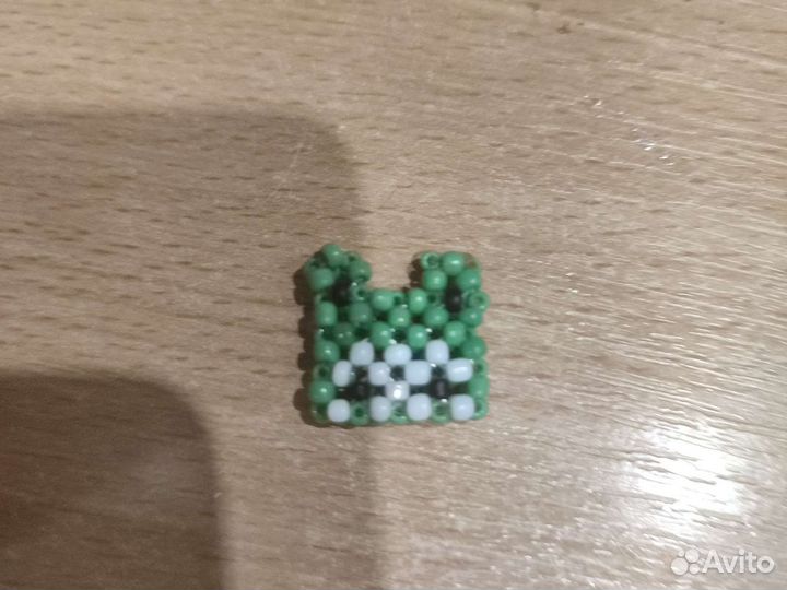 Фигурка из бисера