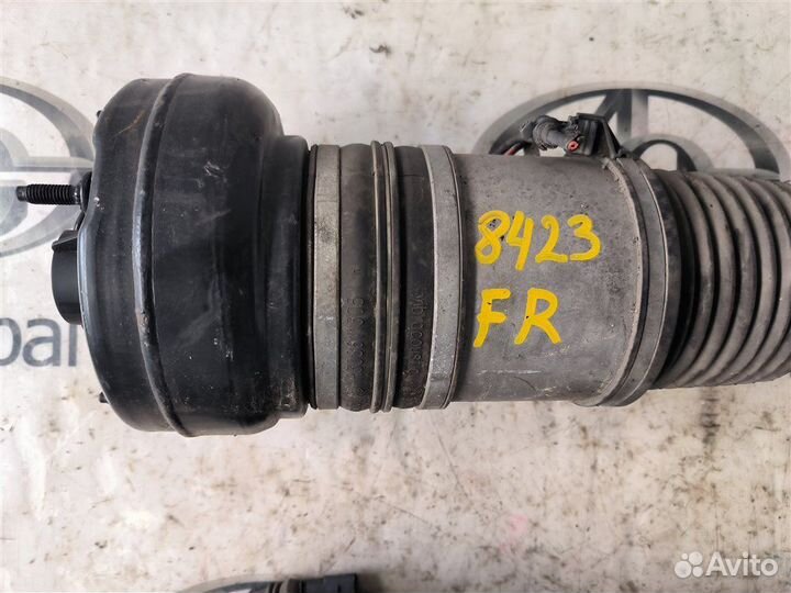 Амортизатор/стойка передняя правая Audi A8/S8