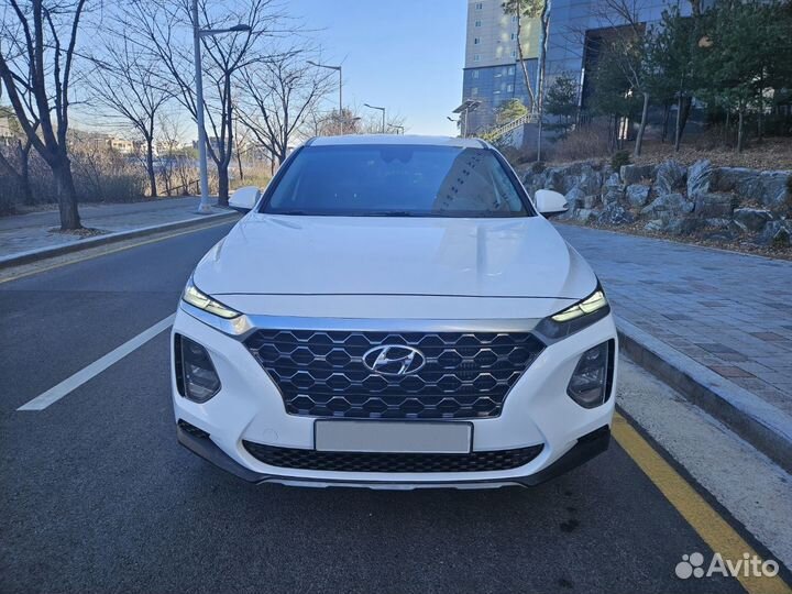 Hyundai Santa Fe 2.0 AT, 2019, 89 000 км