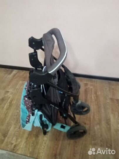 Прогулочная коляска Демисезонная