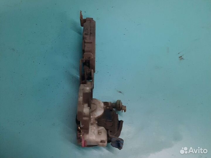 Замок двери передний правый subaru legacy bd bg