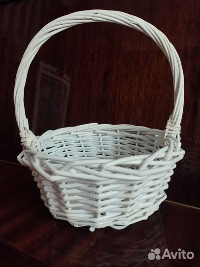 Корзина плетеная
