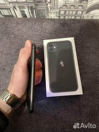 iPhone 11, 64 ГБ