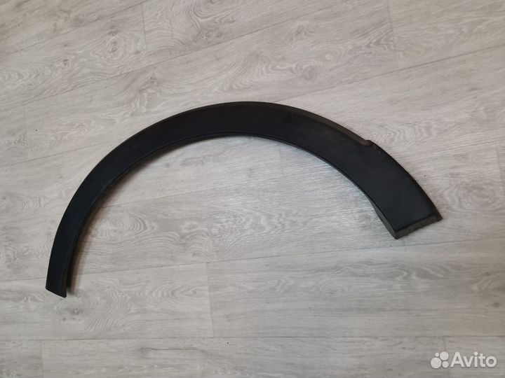 Renault Kaptur накладка крыла заднего правого