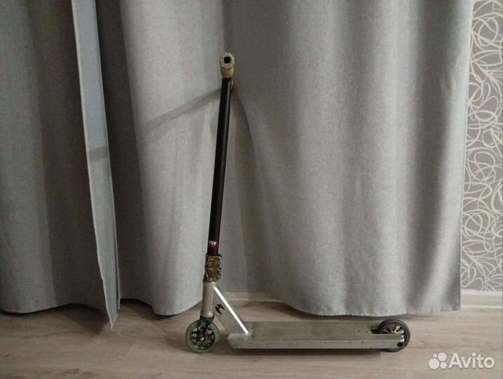 Трюковой самокат кастом стрит