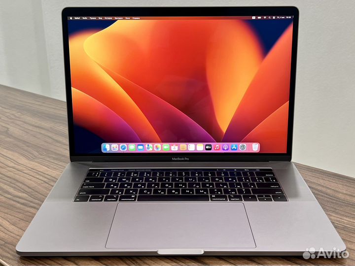 Apple MacBook Pro 15 2019 i9 16 гб 512 гб