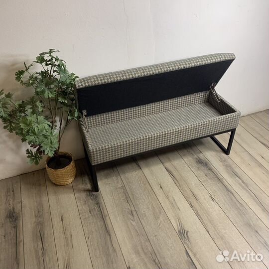 Обувница с местом для хранения