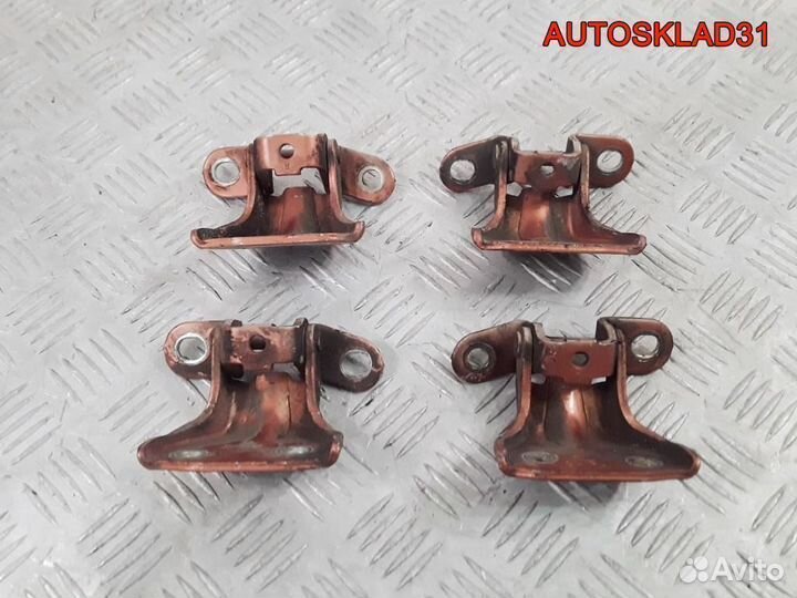 Петли дверей задних Kia Picanto 7933007000