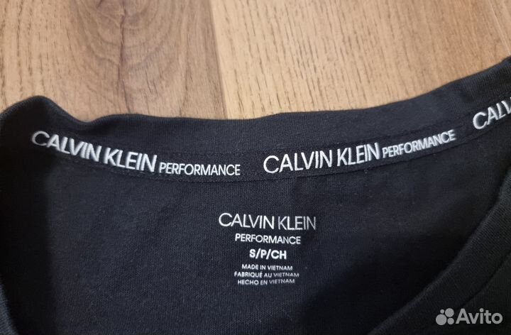 Calvin klein Футболка женская S