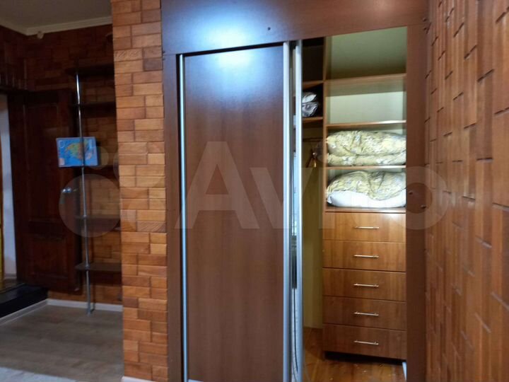 Комната 20 м² в 1-к., 1/2 эт.