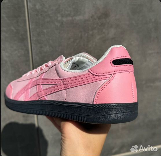 Asics Onitsuka Tiger Tokuten Pink