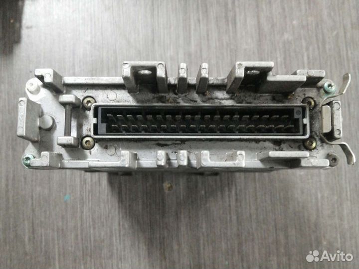 Эбу для Volkswagen Passat B4 2.0 инжектор