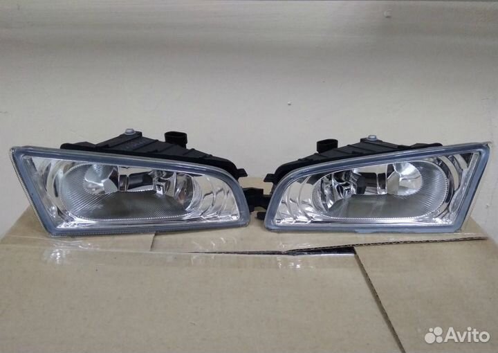 Противотуманная фара Honda Civic 4D