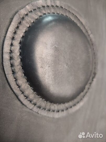 Настенная подушка из натуральной кожи