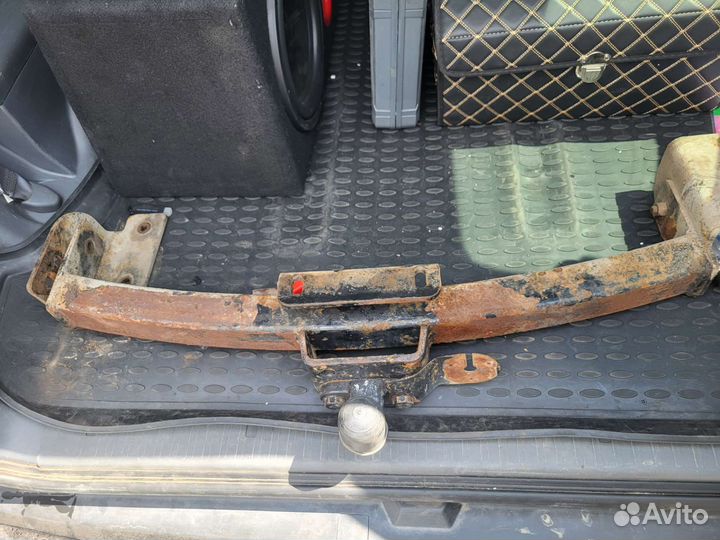 Фаркоп на крузак 120