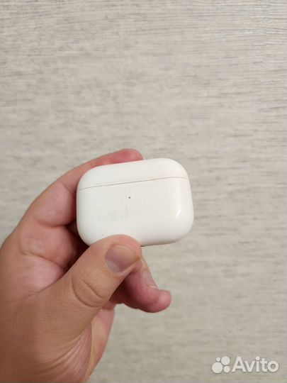 Оригинальные AirPods Pro с премиум чехлом