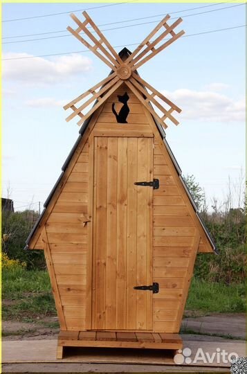 Уличный туалет деревянный DRE452