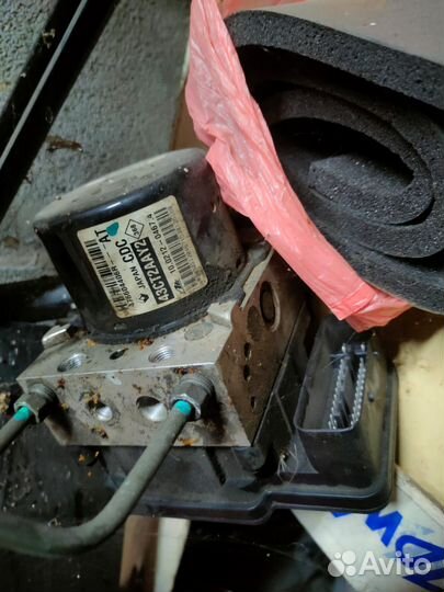 Блок ABS 476604406R для Renault Latitude