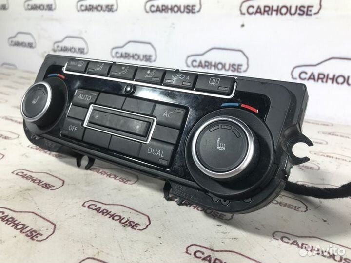 Блок управления климат-контролем Volkswagen Passat