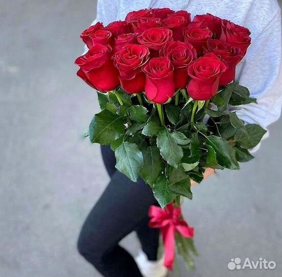 Розы Эквадор Метровые 100 см доставка Москва