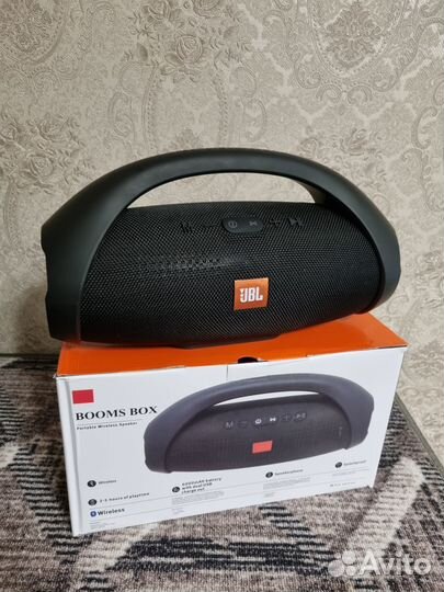 Портативная колонка JBL BoomBox