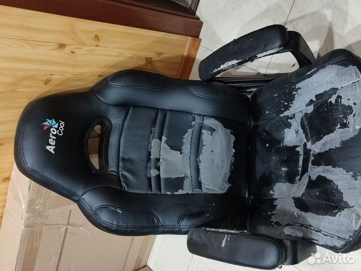 Компьютерное кресло