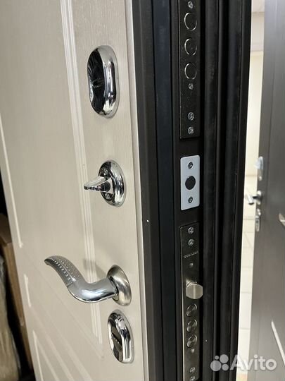 Дверь с терморазрывом